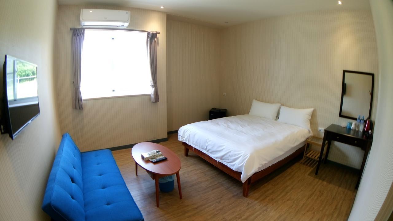 Fun Wind Sailing Hostel Nanwan Exterior photo