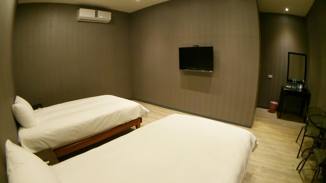 Fun Wind Sailing Hostel Nanwan Exterior photo