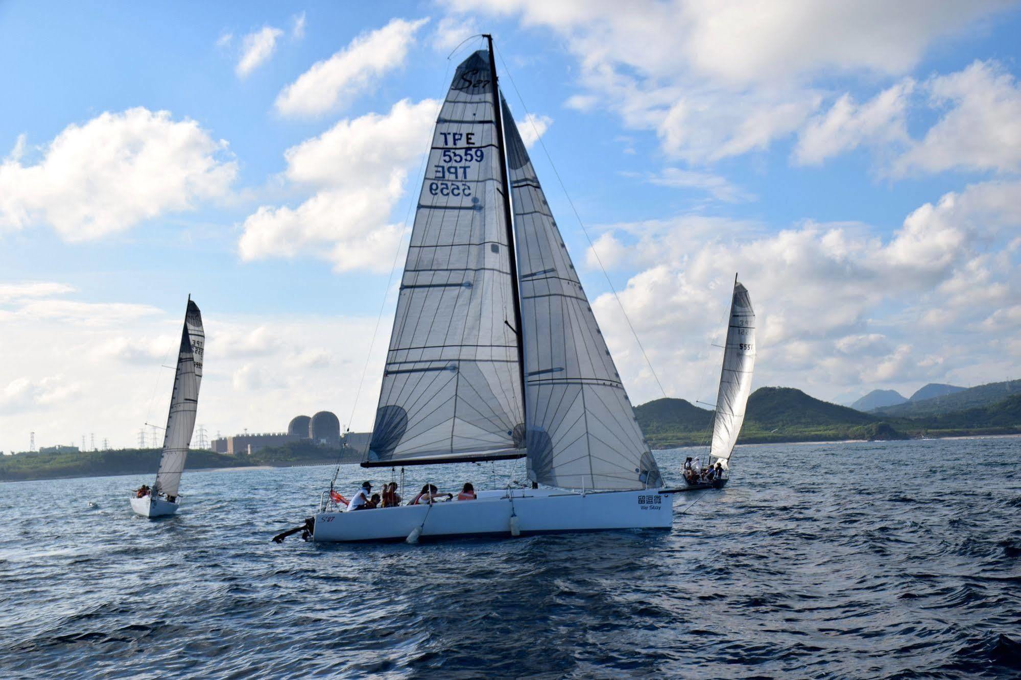 Fun Wind Sailing Hostel Nanwan Exterior photo